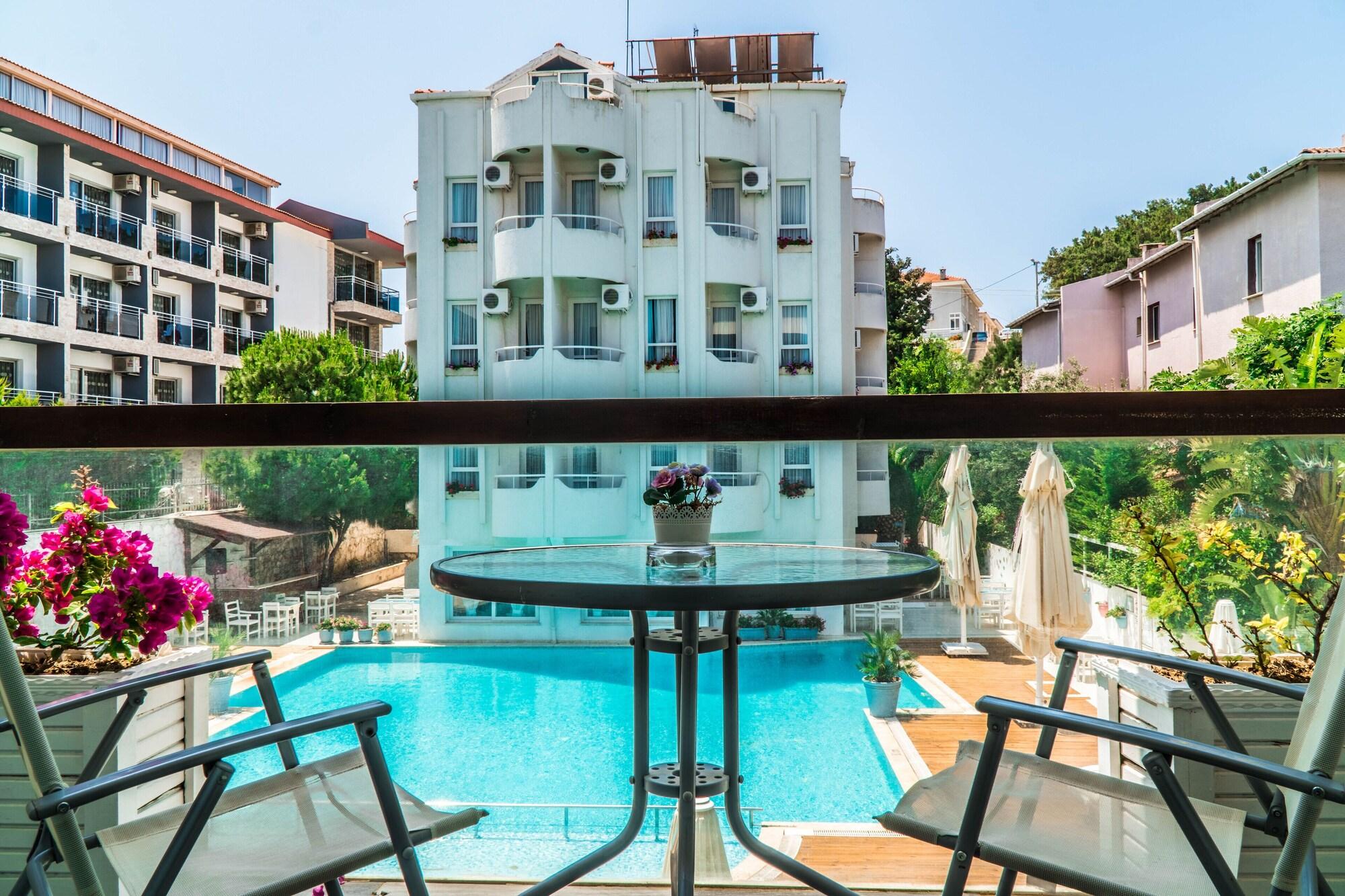 Otel Yeni Çeşme Zewnętrze zdjęcie