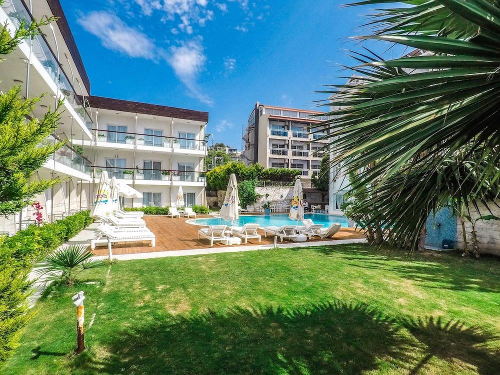 Otel Yeni Çeşme Zewnętrze zdjęcie
