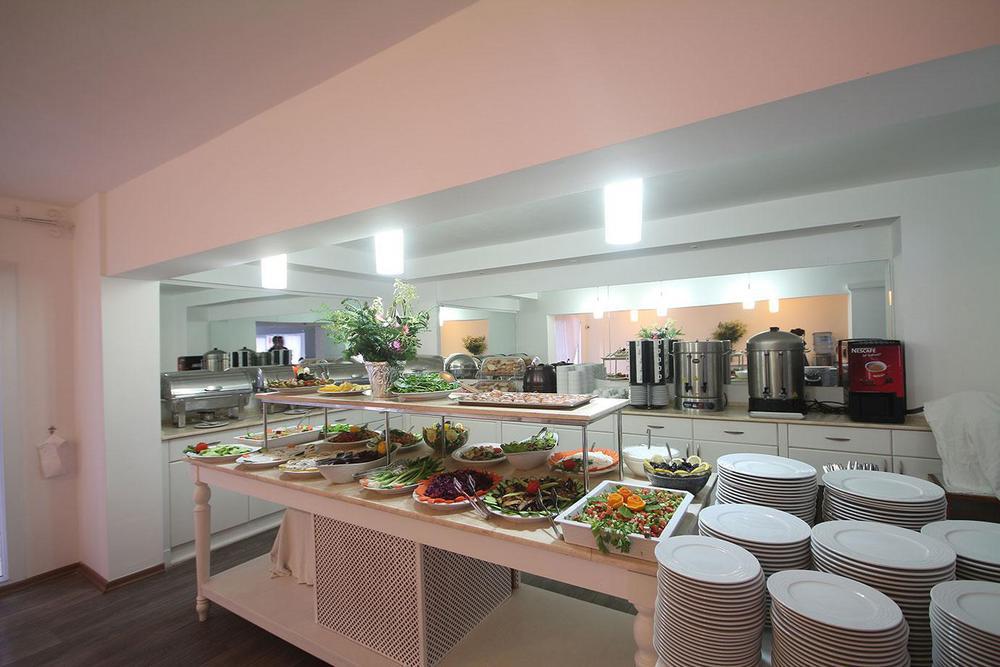 Otel Yeni Çeşme Zewnętrze zdjęcie