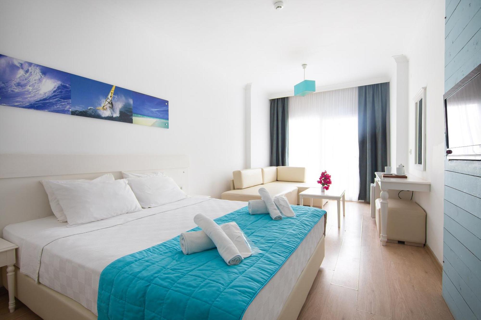 Otel Yeni Çeşme Zewnętrze zdjęcie