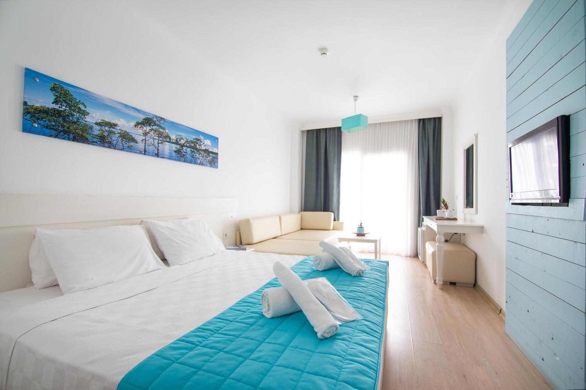 Otel Yeni Çeşme Zewnętrze zdjęcie