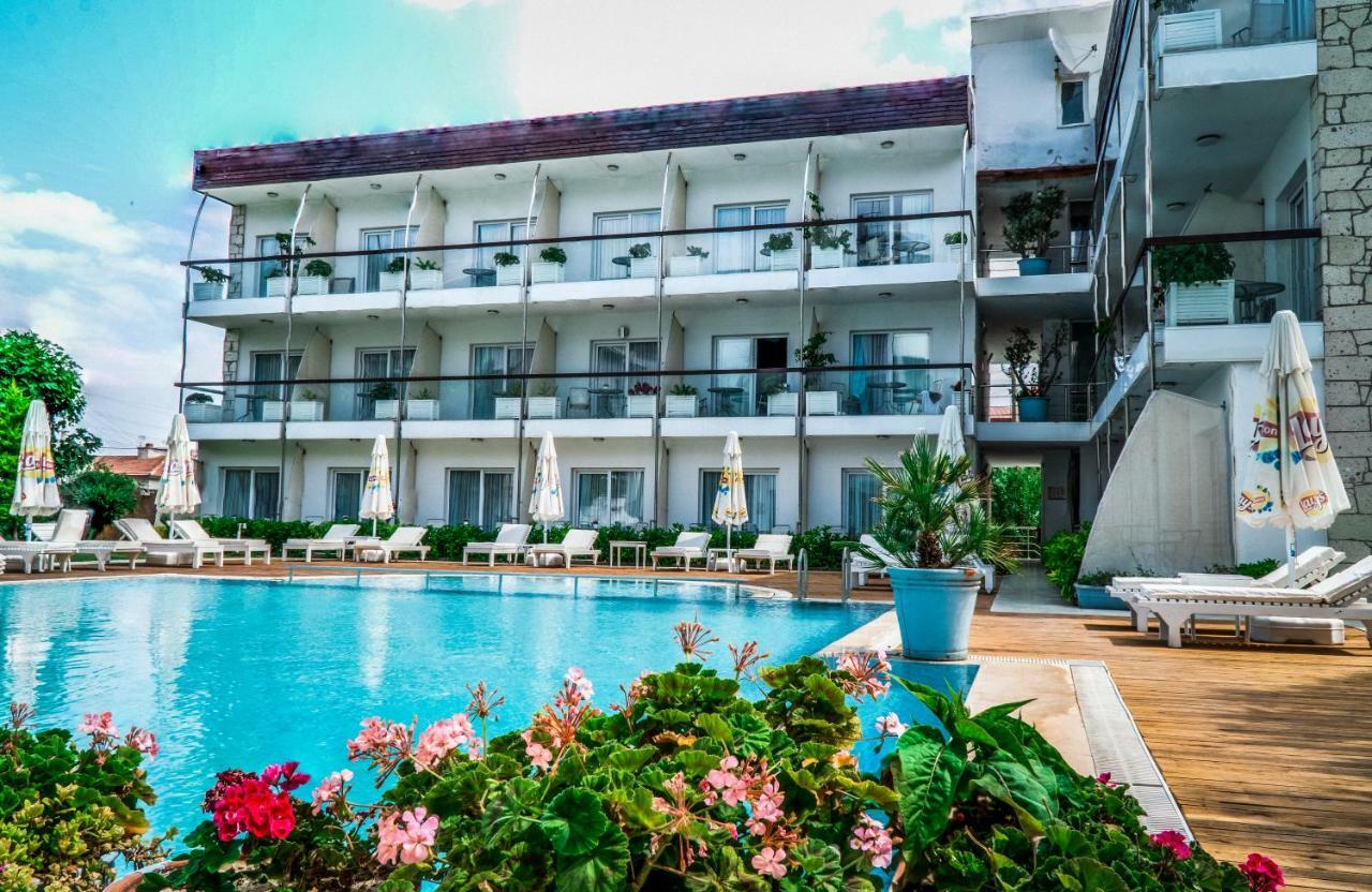 Otel Yeni Çeşme Zewnętrze zdjęcie